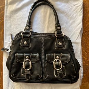 B. Makowsky black purse